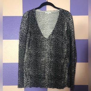 New York & Company Black and White Cheetah Print V-Neck Top - Size L